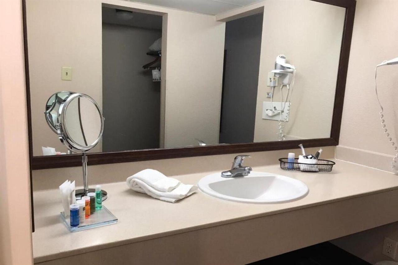 Radisson Hotel Louisville North Jeffersonville Kamer foto