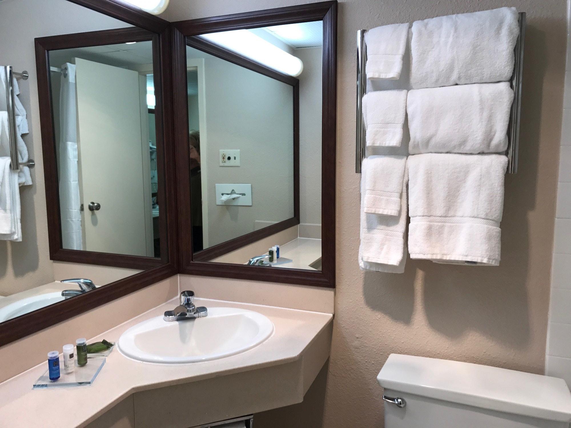 Radisson Hotel Louisville North Jeffersonville Kamer foto