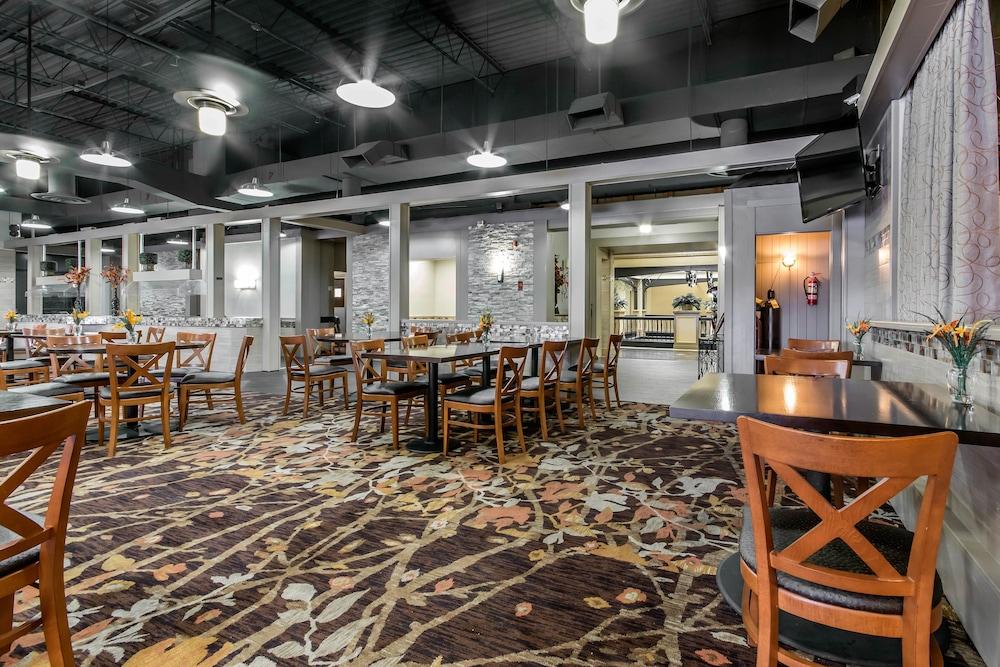 Radisson Hotel Louisville North Jeffersonville Buitenkant foto