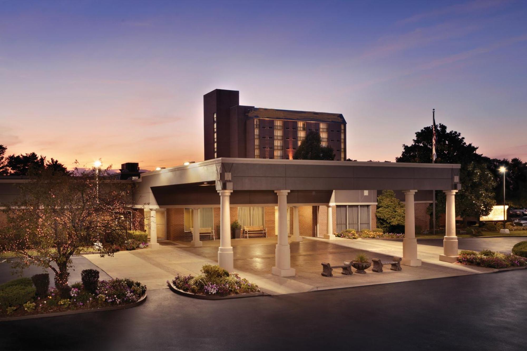 Radisson Hotel Louisville North Jeffersonville Buitenkant foto