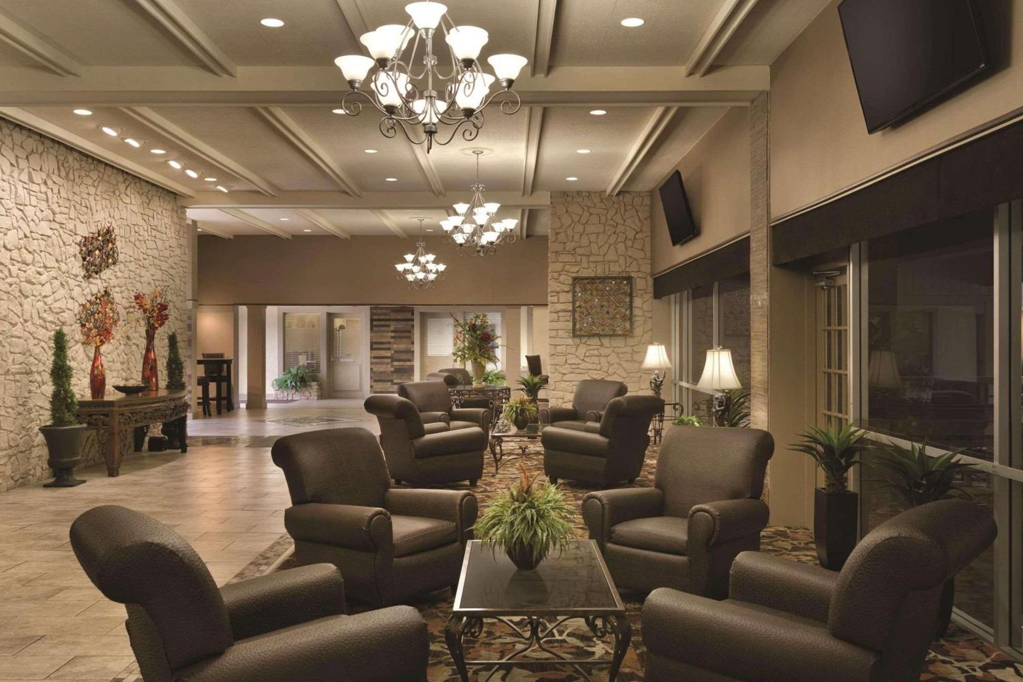 Radisson Hotel Louisville North Jeffersonville Buitenkant foto