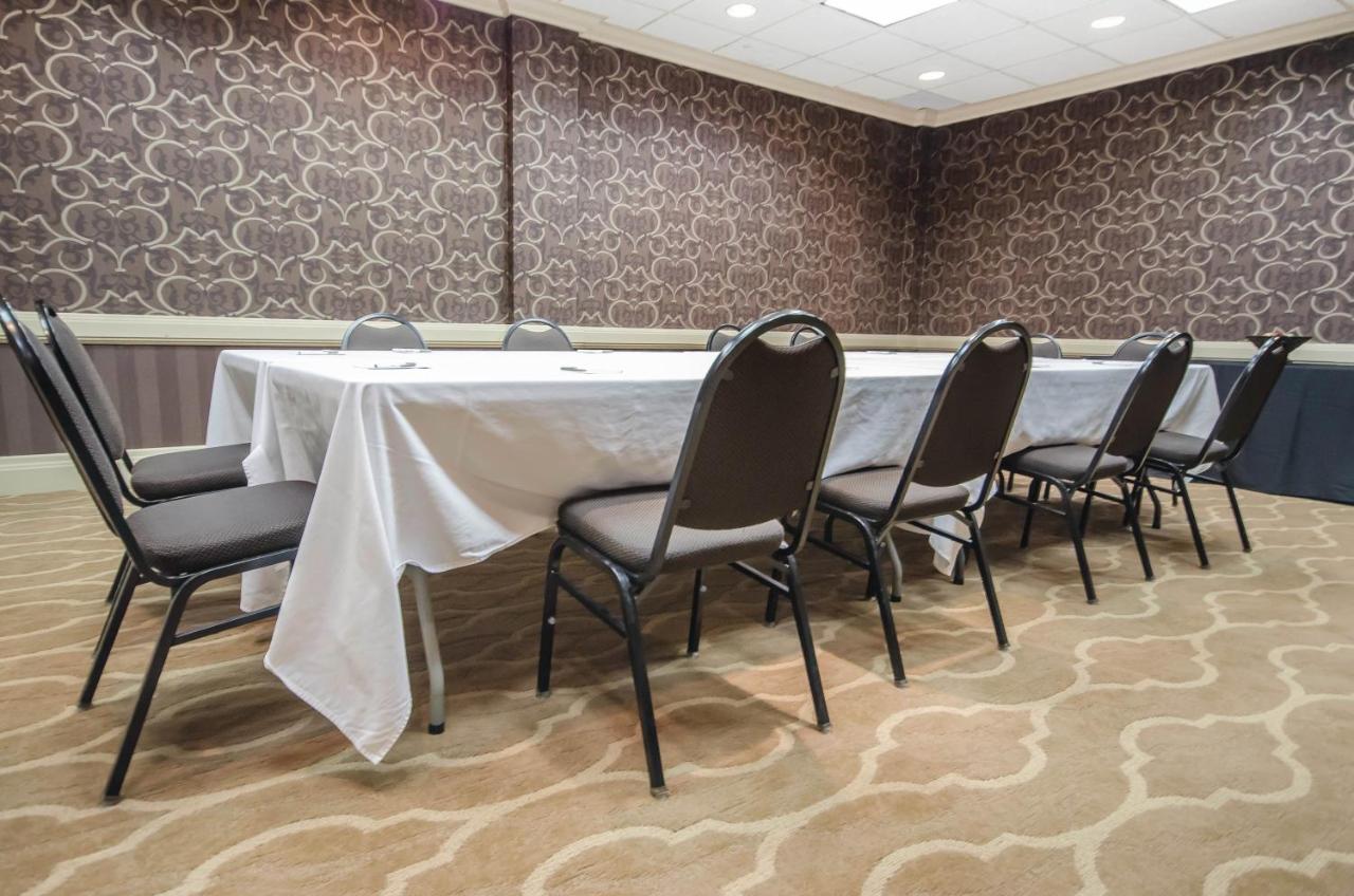 Radisson Hotel Louisville North Jeffersonville Zakenleven foto